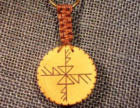 Amuleta runică „Moara pentru bunăstare financiară
